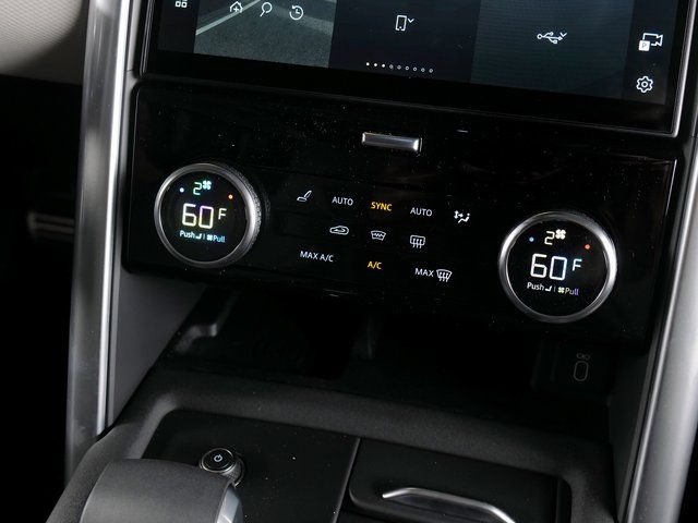 New 2026 Land Rover Discovery Dynamic SE AWD/4WD image 14