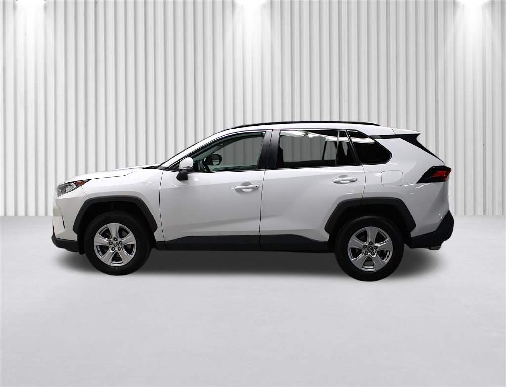 Used 2021 Toyota RAV4 XLE AWD/4WD image 7