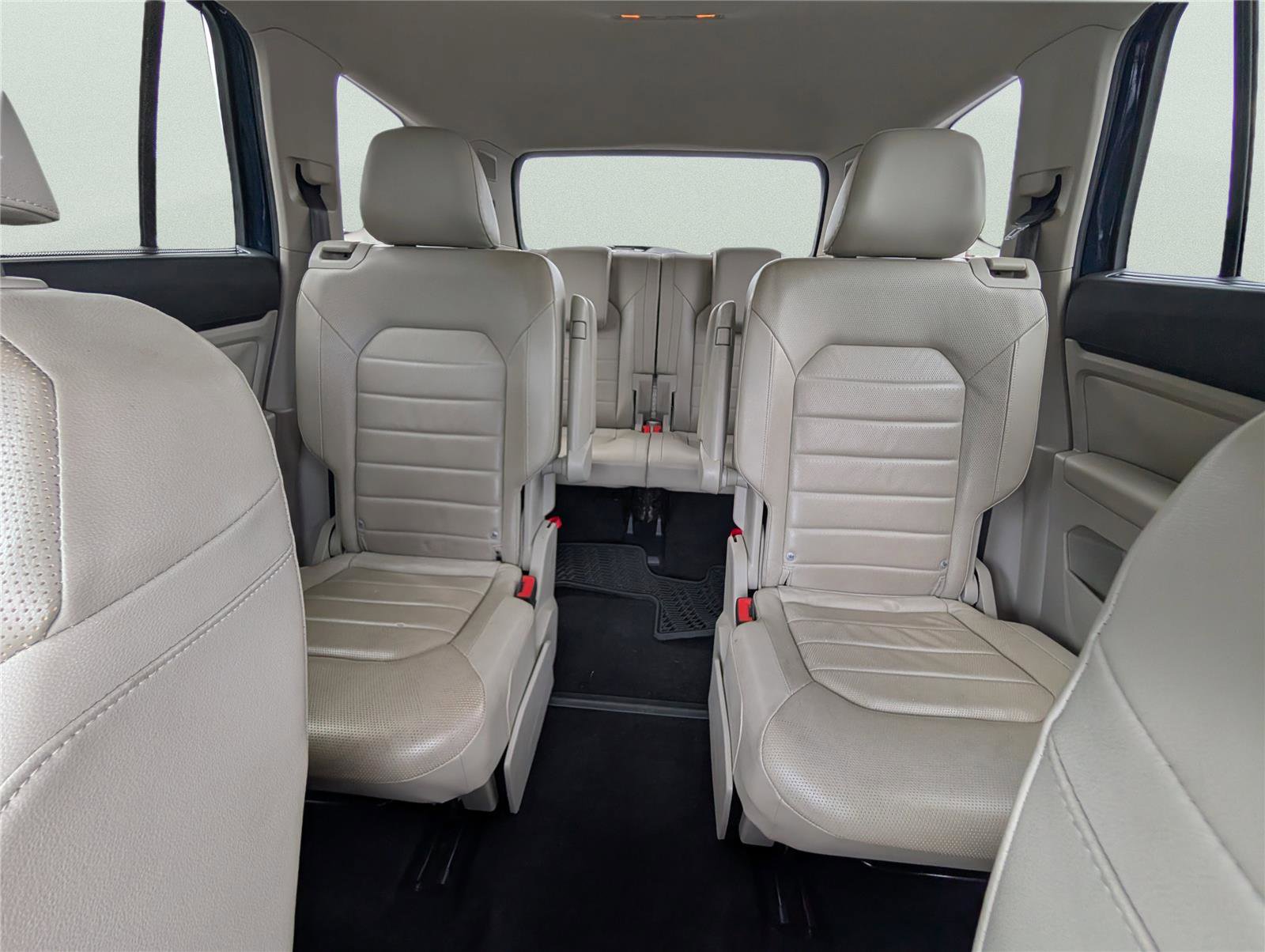 Used 2018 Volkswagen Atlas SEL Premium image 23