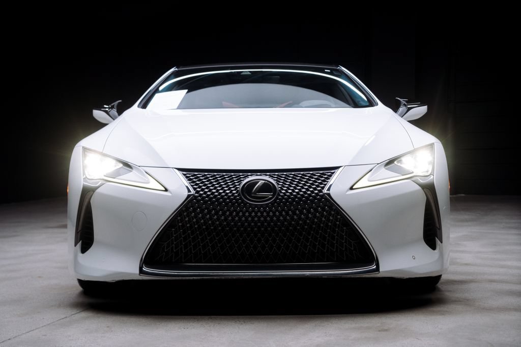 Used 2018 Lexus LC 500 Coupe RWD image 3
