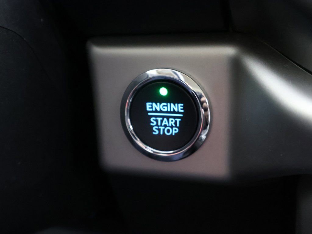 Used 2023 Ford Expedition XLT image 41