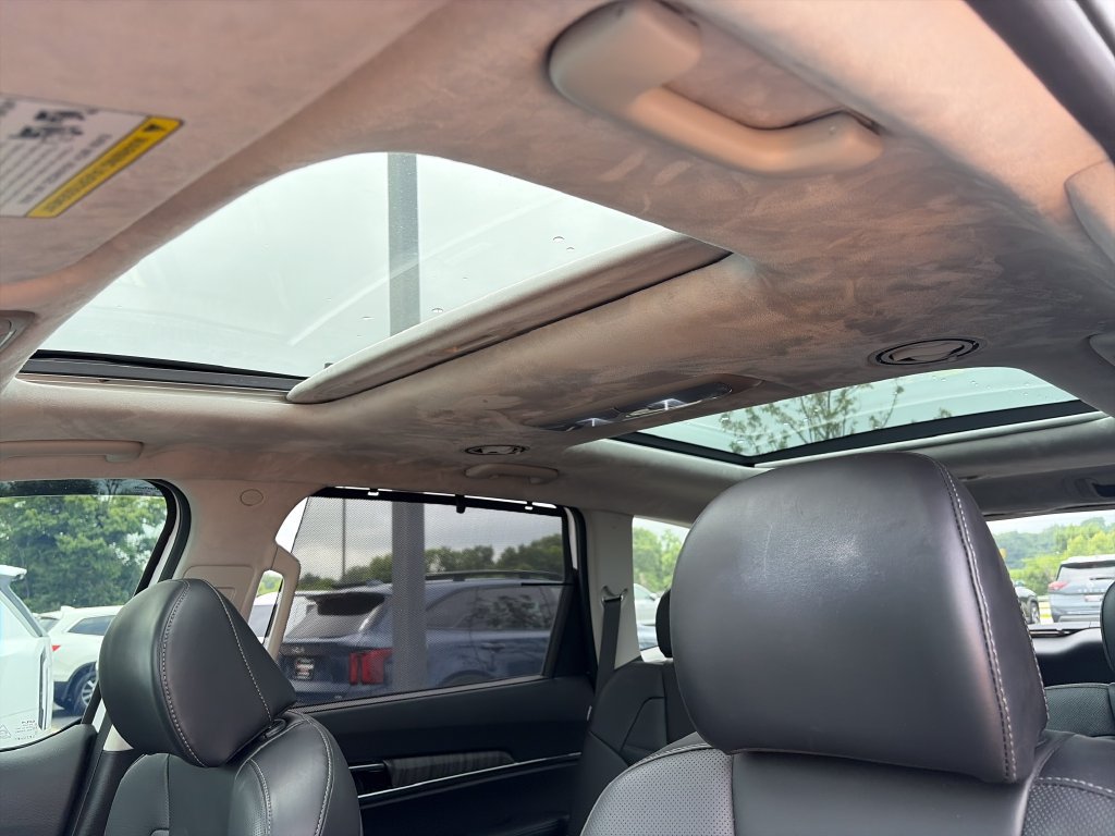 Used 2024 Kia Telluride SX Prestige w/ Towing Package AWD/4WD image 30