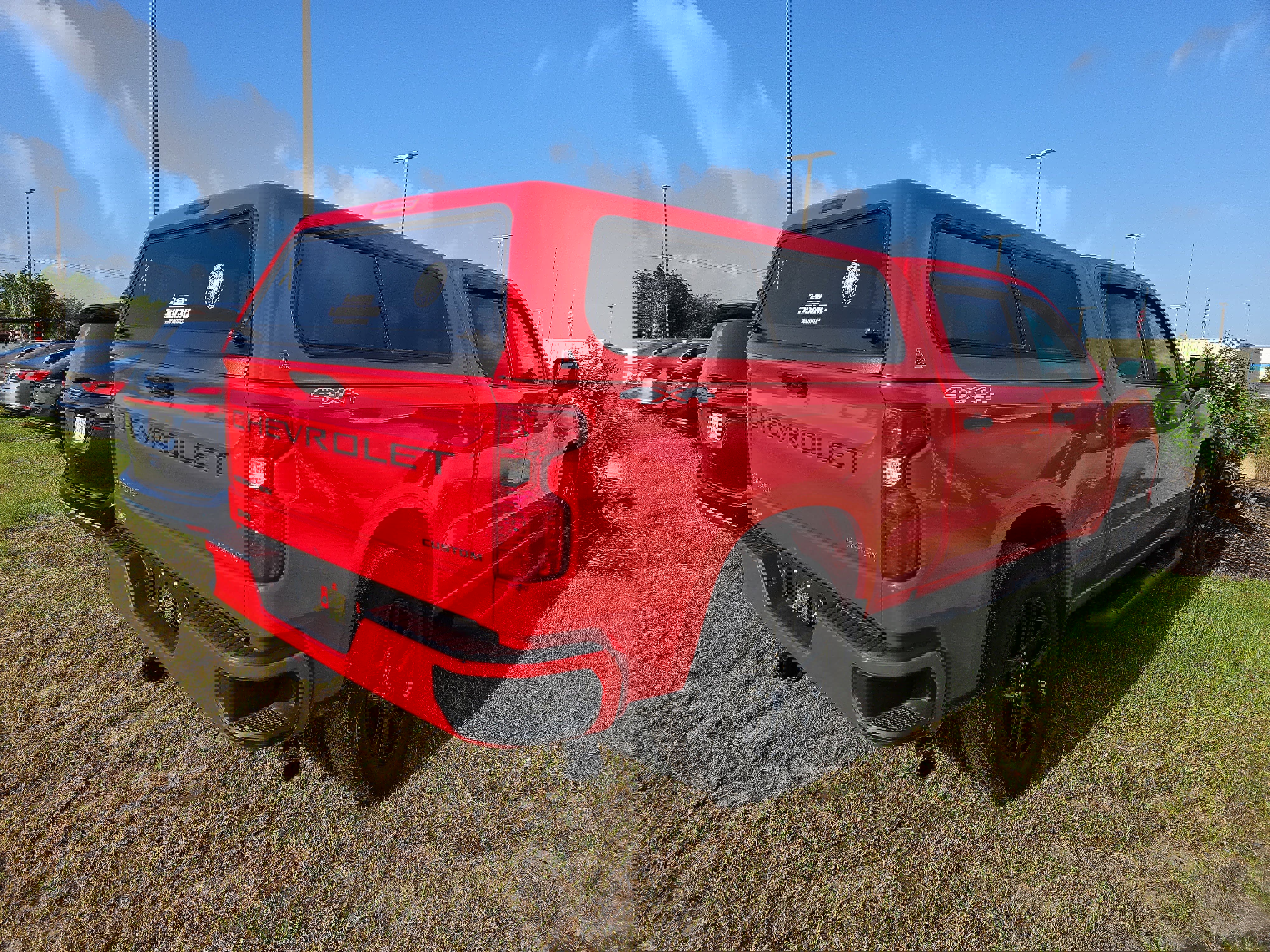 Used 2025 Chevrolet Silverado 1500 Custom w/ Turbomax Blackout Package image 5