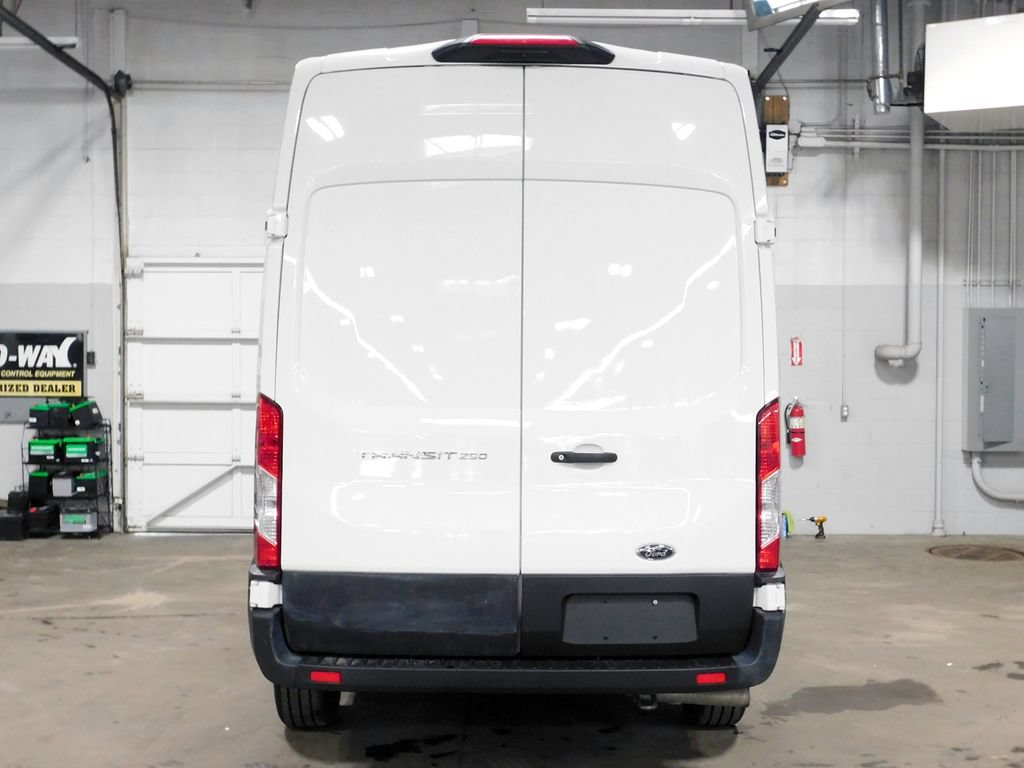 Used 2022 Ford Transit 250 148 High Roof AWD image 8