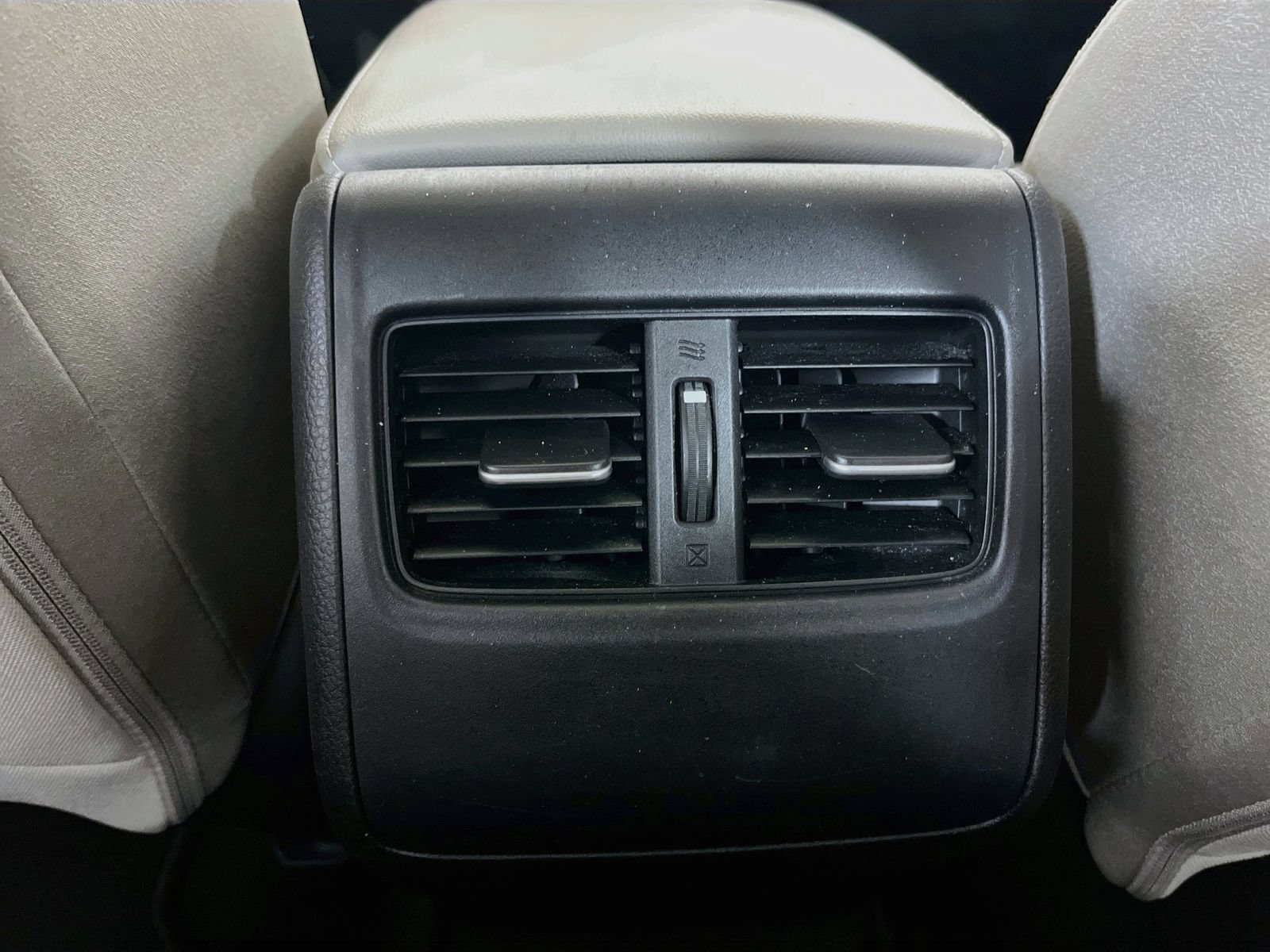 Used 2019 Honda Accord EX image 34