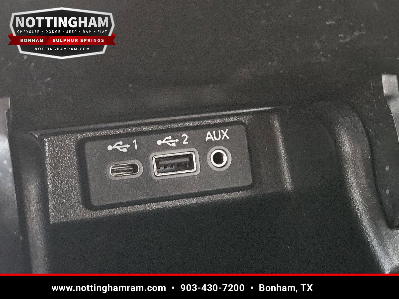 Used 2021 Nissan Maxima 3.5 SV w/ Floor Mat Group FWD image 16