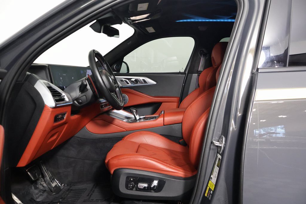 Certified 2023 BMW XM AWD/4WD image 10
