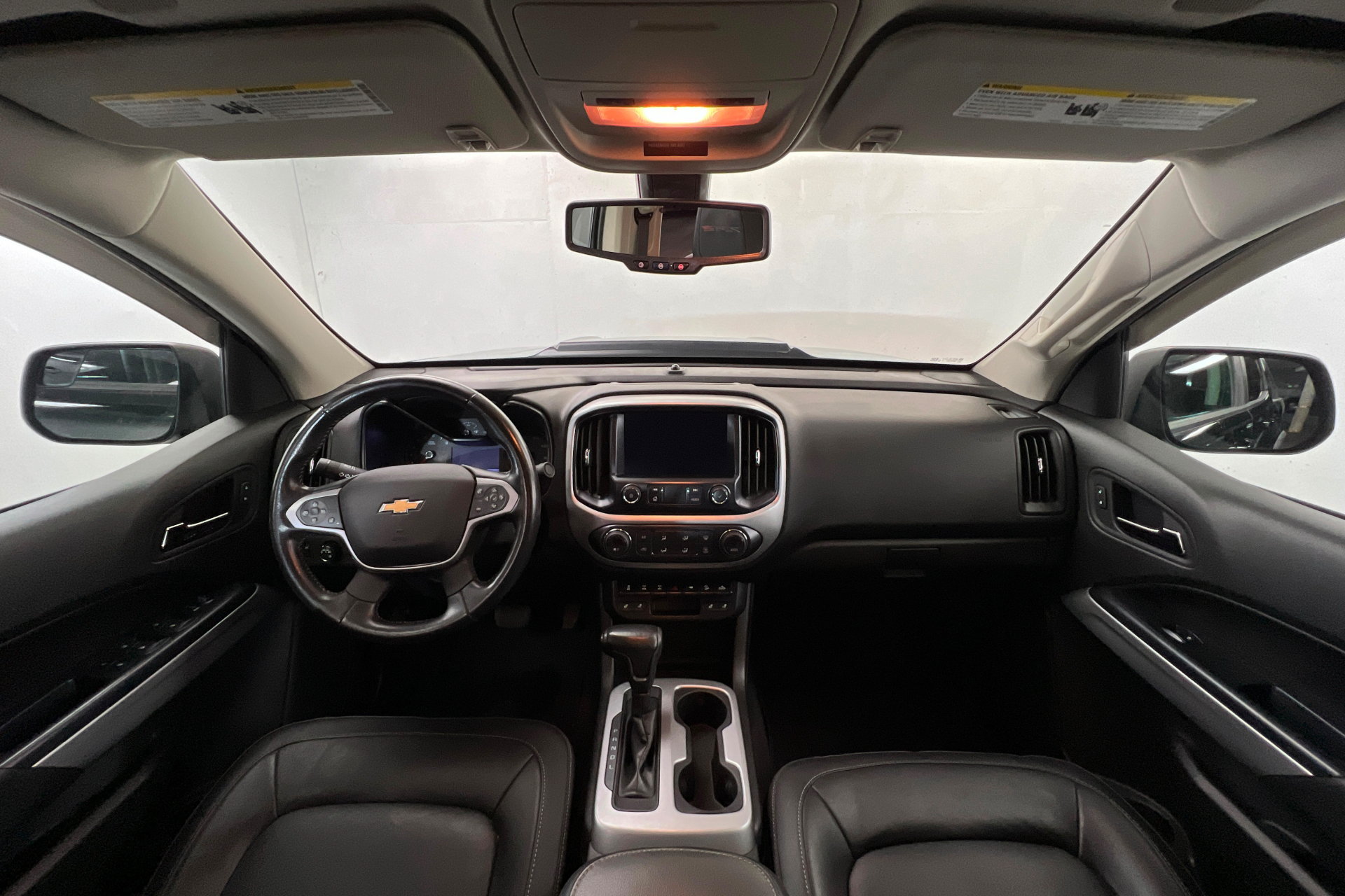 Used 2021 Chevrolet Colorado ZR2 w/ ZR2 Midnight Special Edition AWD/4WD image 9
