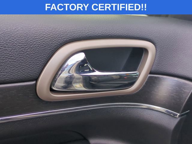 Certified 2017 Jeep Grand Cherokee Limited w/ Trailer Tow Group IV image 27