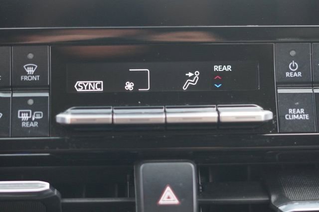 Certified 2024 Toyota Highlander XLE image 24