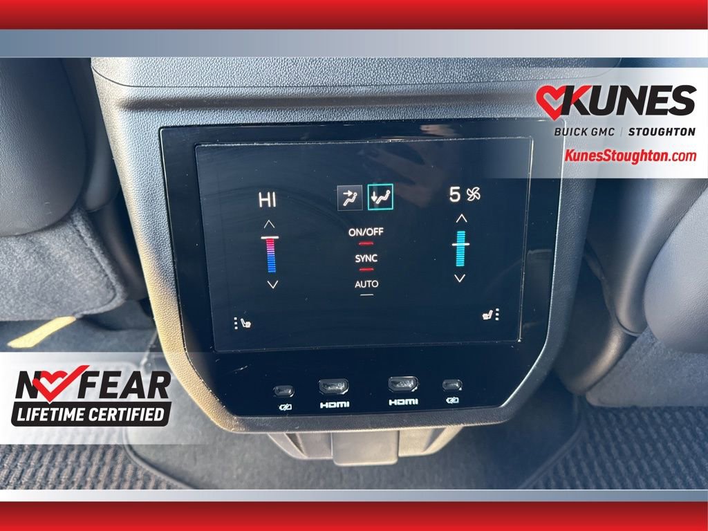 Used 2025 GMC Yukon XL Denali Ultimate image 35