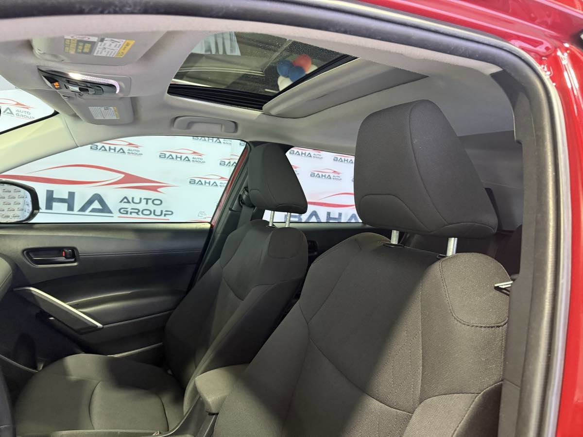 Used 2022 Toyota Corolla Cross LE w/ Moonroof Package image 37