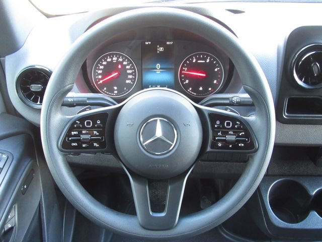 Used 2024 Mercedes-Benz Sprinter 2500 image 23
