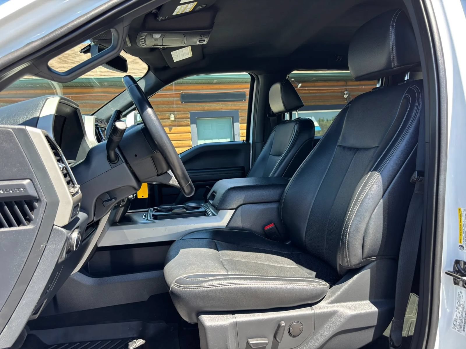 Used 2022 Ford F250 Lariat w/ Lariat Value Package AWD/4WD image 10