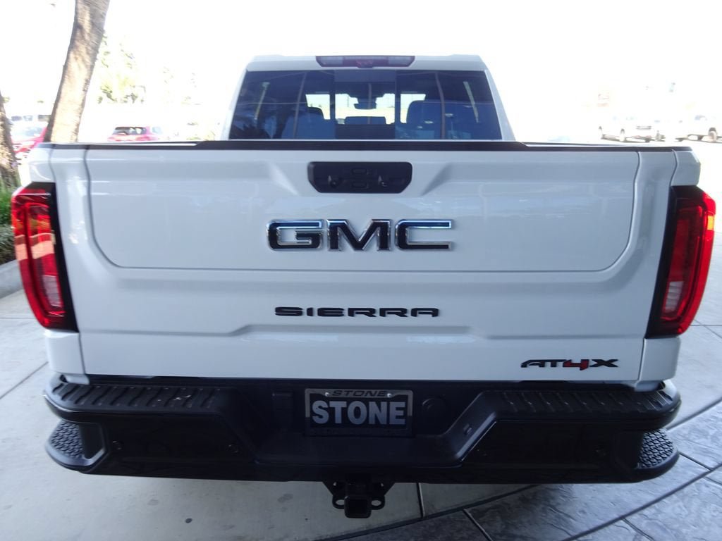 New 2026 GMC Sierra 1500 AT4X w/ LPO, Black Badging Package AWD/4WD image 6