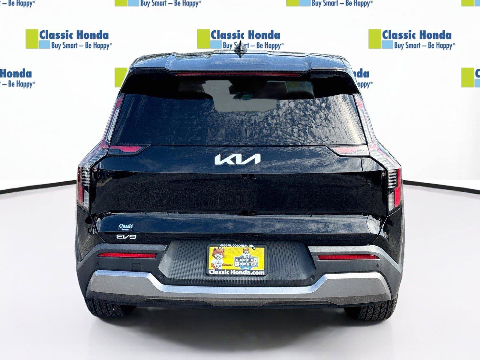 Used 2024 Kia EV9 Light Long Range RWD image 7