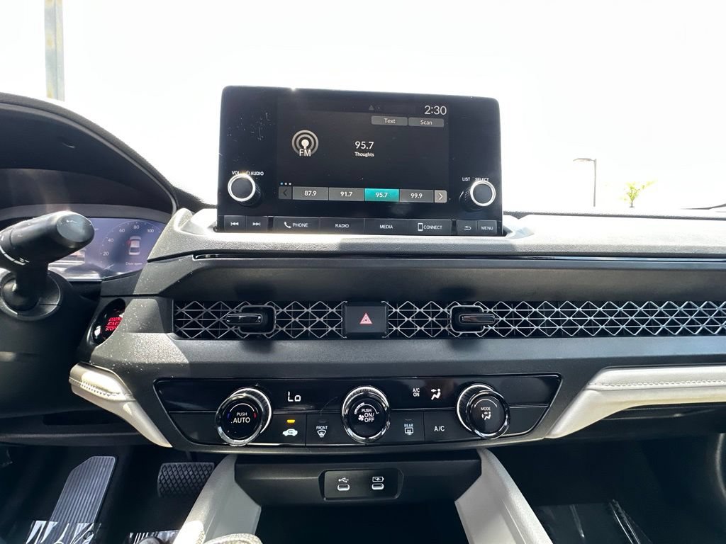 Used 2023 Honda Accord LX image 24