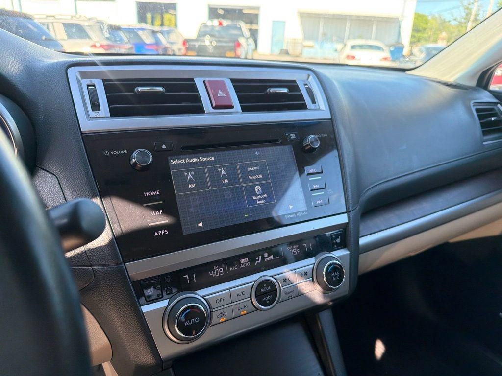Used 2017 Subaru Outback 3.6R Limited AWD/4WD image 19