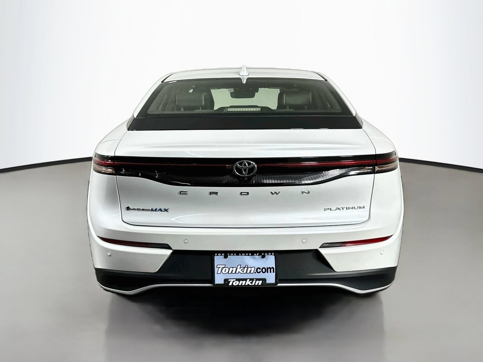 Certified 2026 Toyota Crown Platinum AWD/4WD image 6