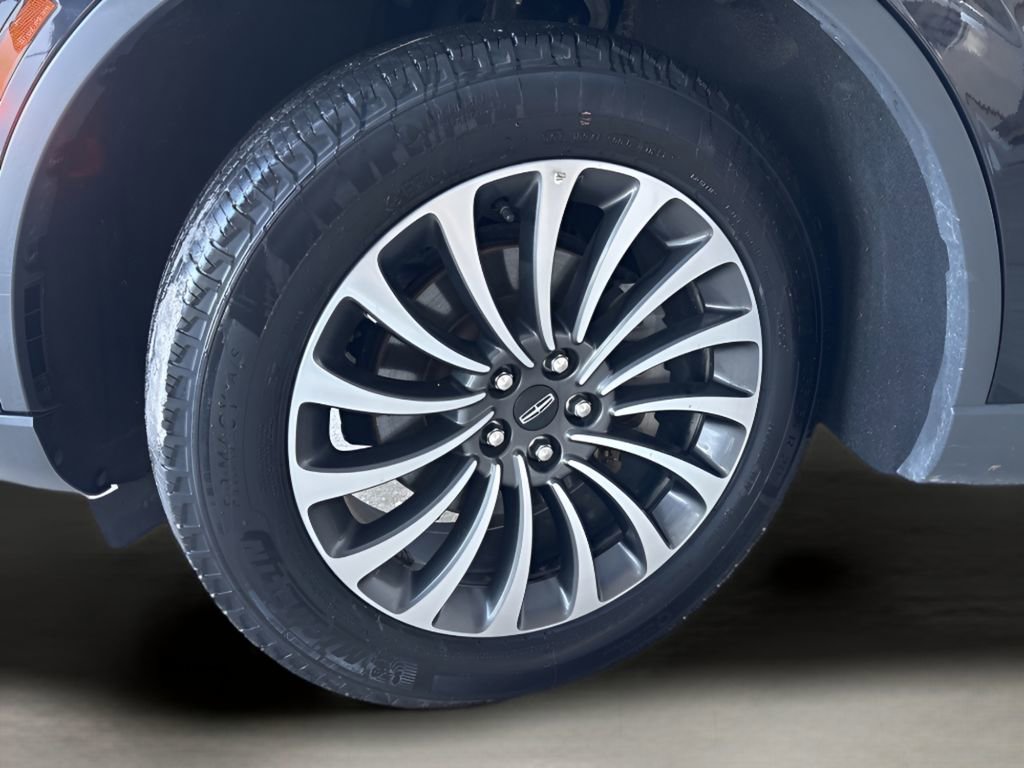 Used 2024 Lincoln Aviator Reserve AWD/4WD image 35