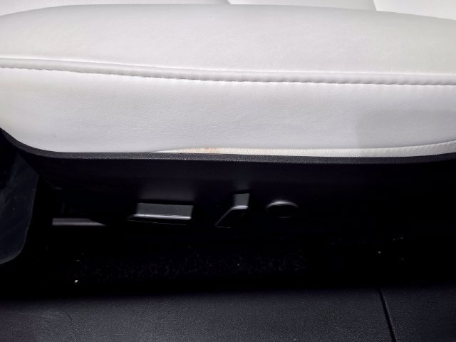 Used 2023 Tesla Model 3 Standard Range RWD image 27