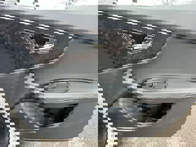 Used 2023 Audi Q8 Premium Plus w/ Premium Plus Package image 25