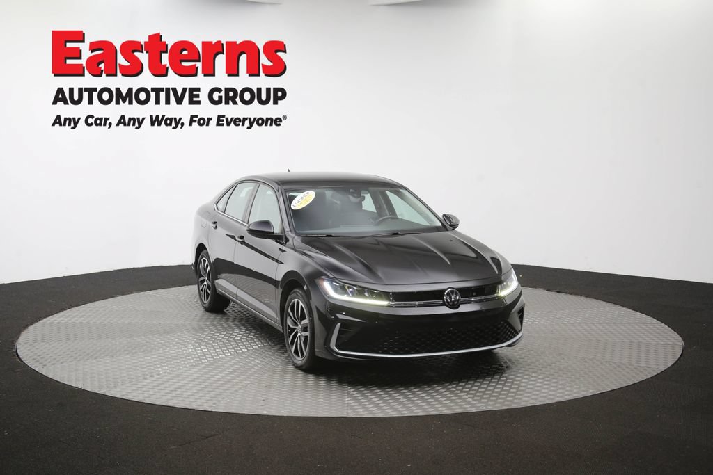 Used 2025 Volkswagen Jetta SE FWD image 49
