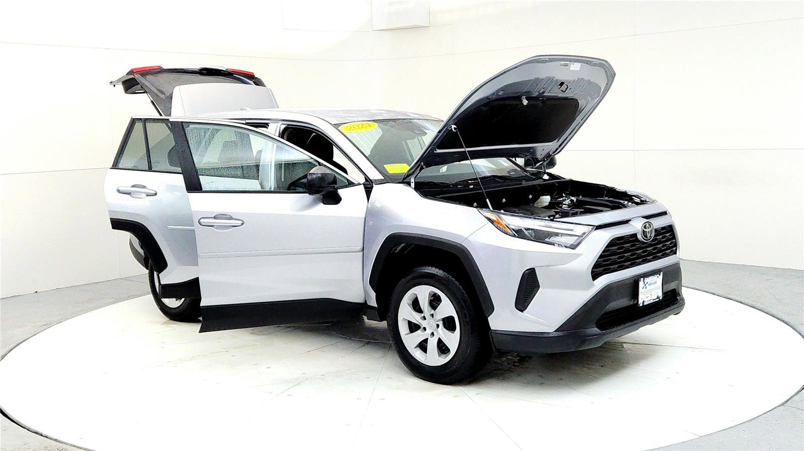 Used 2024 Toyota RAV4 LE image 12