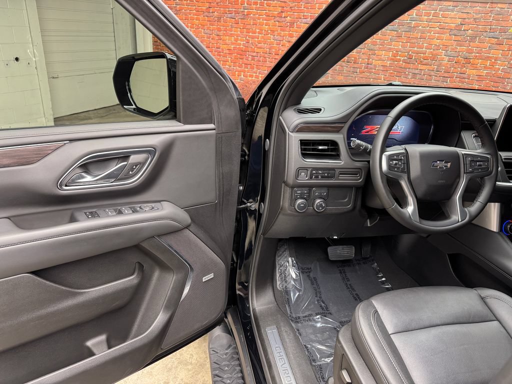 Used 2024 Chevrolet Tahoe Z71 AWD/4WD image 9