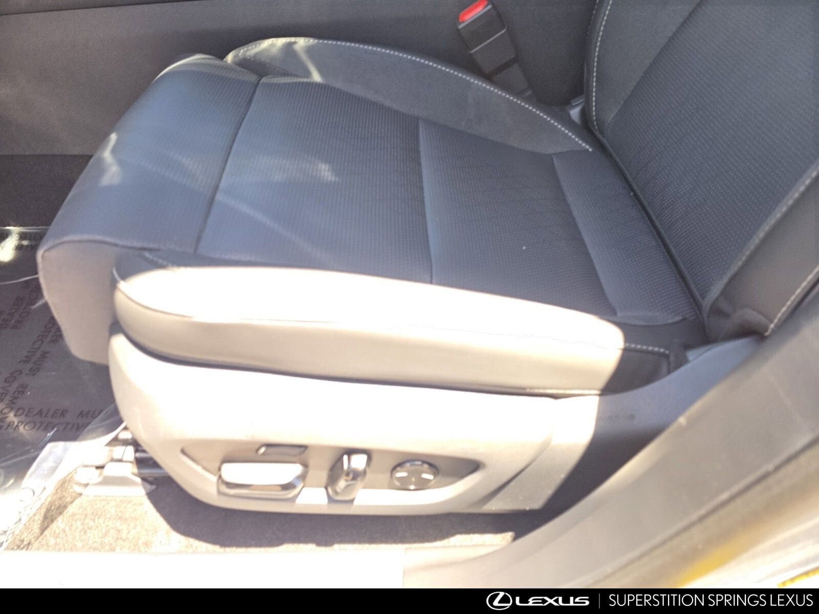 Used 2026 Lexus RX 450h AWD w/ Convenience Package image 16