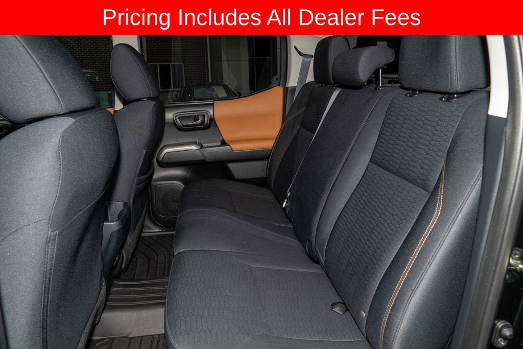 Used 2019 Toyota Tacoma SR5 AWD/4WD image 7