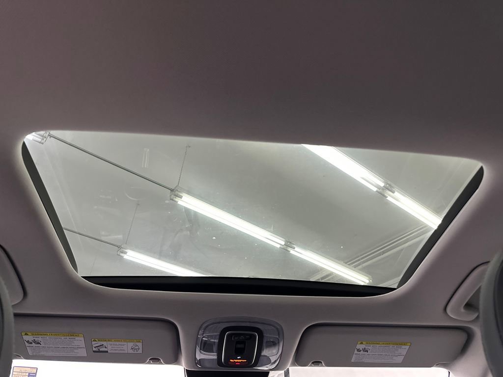 Used 2024 Hyundai Kona Limited image 23