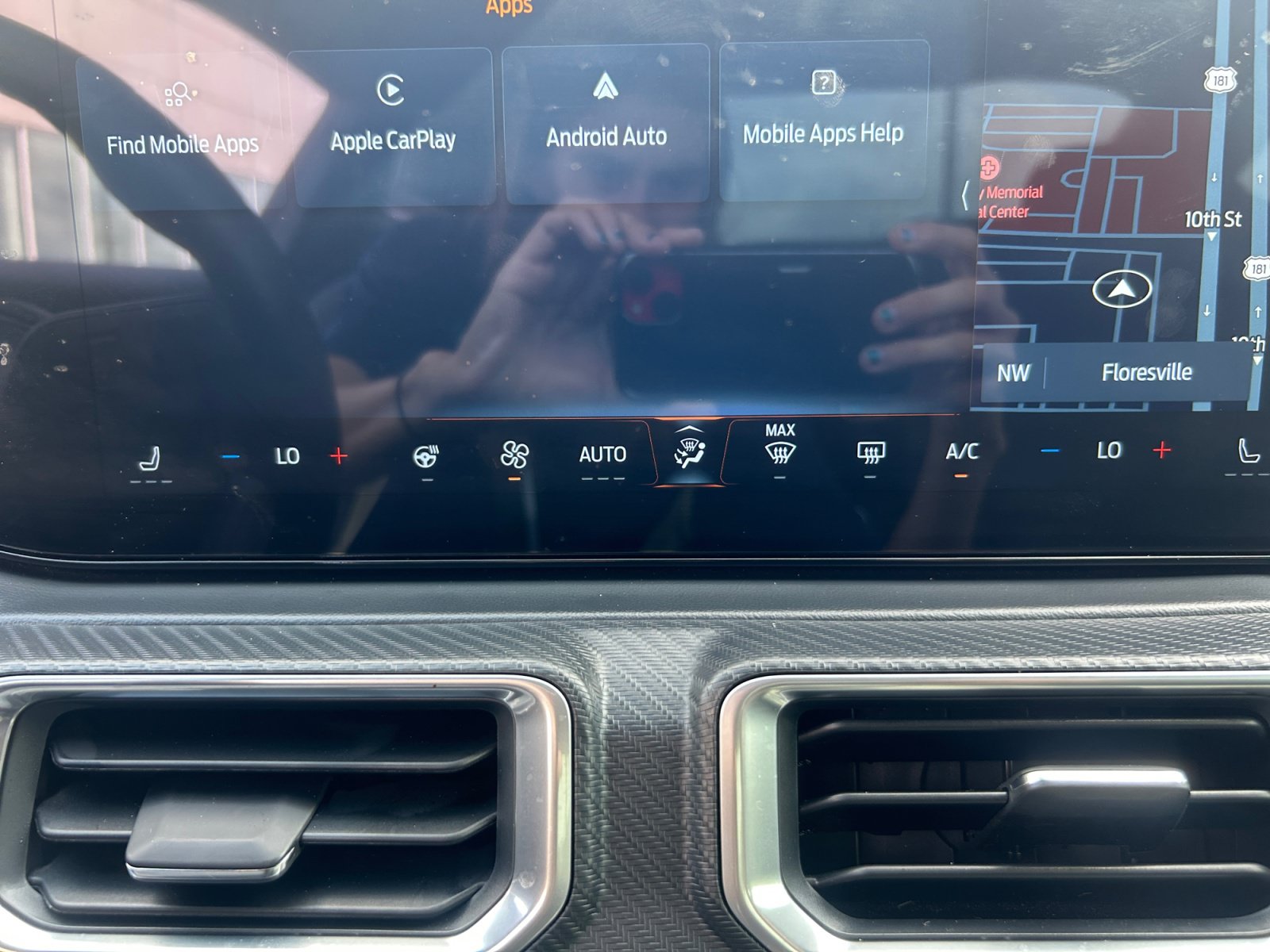 Used 2025 Ford Mustang Premium RWD image 16