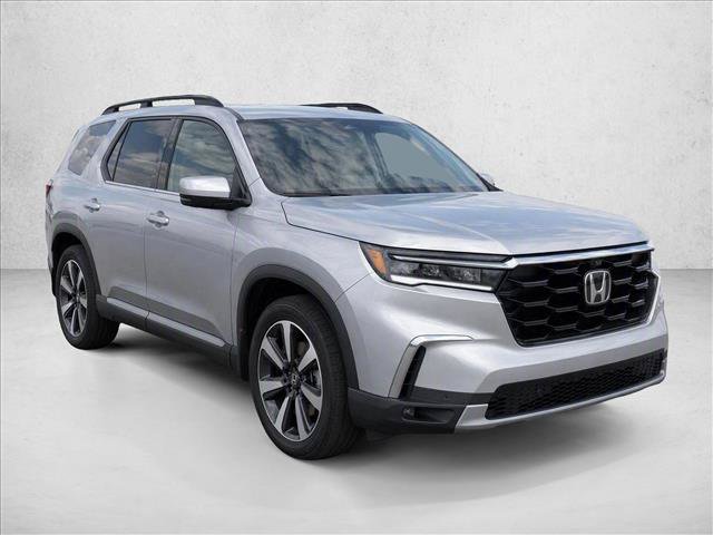 Used 2023 Honda Pilot Elite image 3