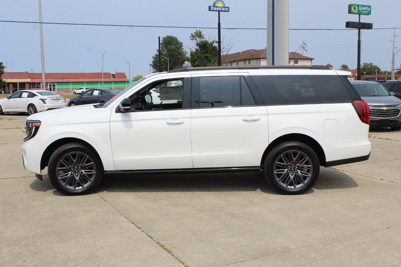 New 2025 Ford Expedition Max Platinum image 7