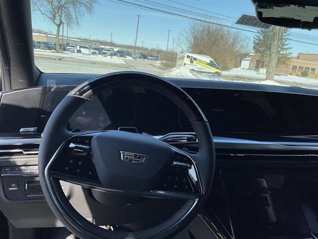 New 2026 Cadillac Escalade ESV Luxury w/ Touring Package image 6