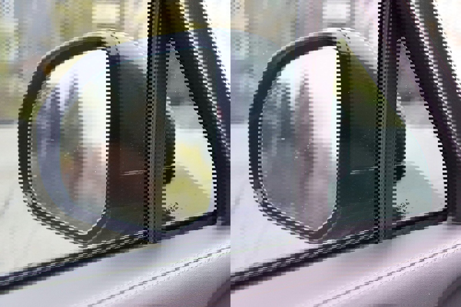 Used 2023 Rivian R1S Adventure image 25