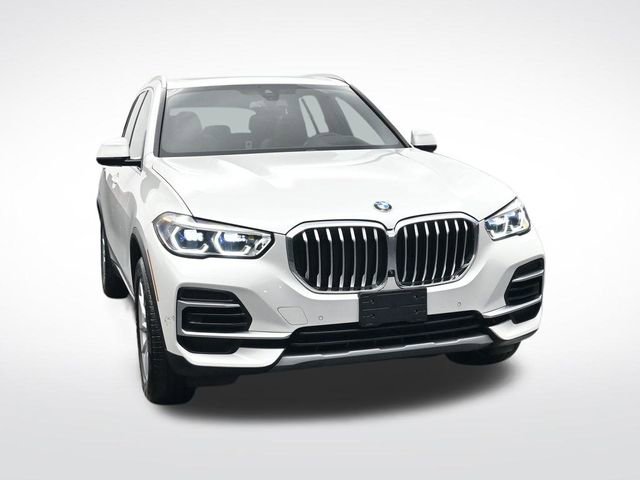 Used 2023 BMW X5 xDrive40i w/ Executive Package image 11