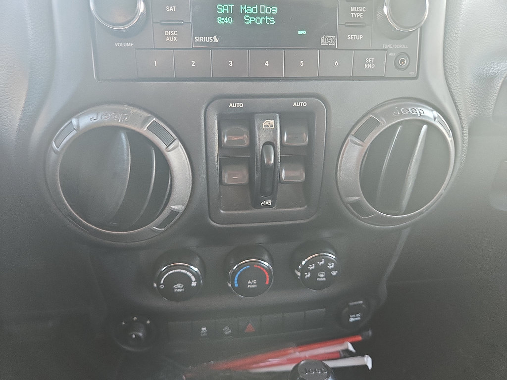 Used 2015 Jeep Wrangler Unlimited Sport w/ Quick Order Package 24S AWD/4WD image 16
