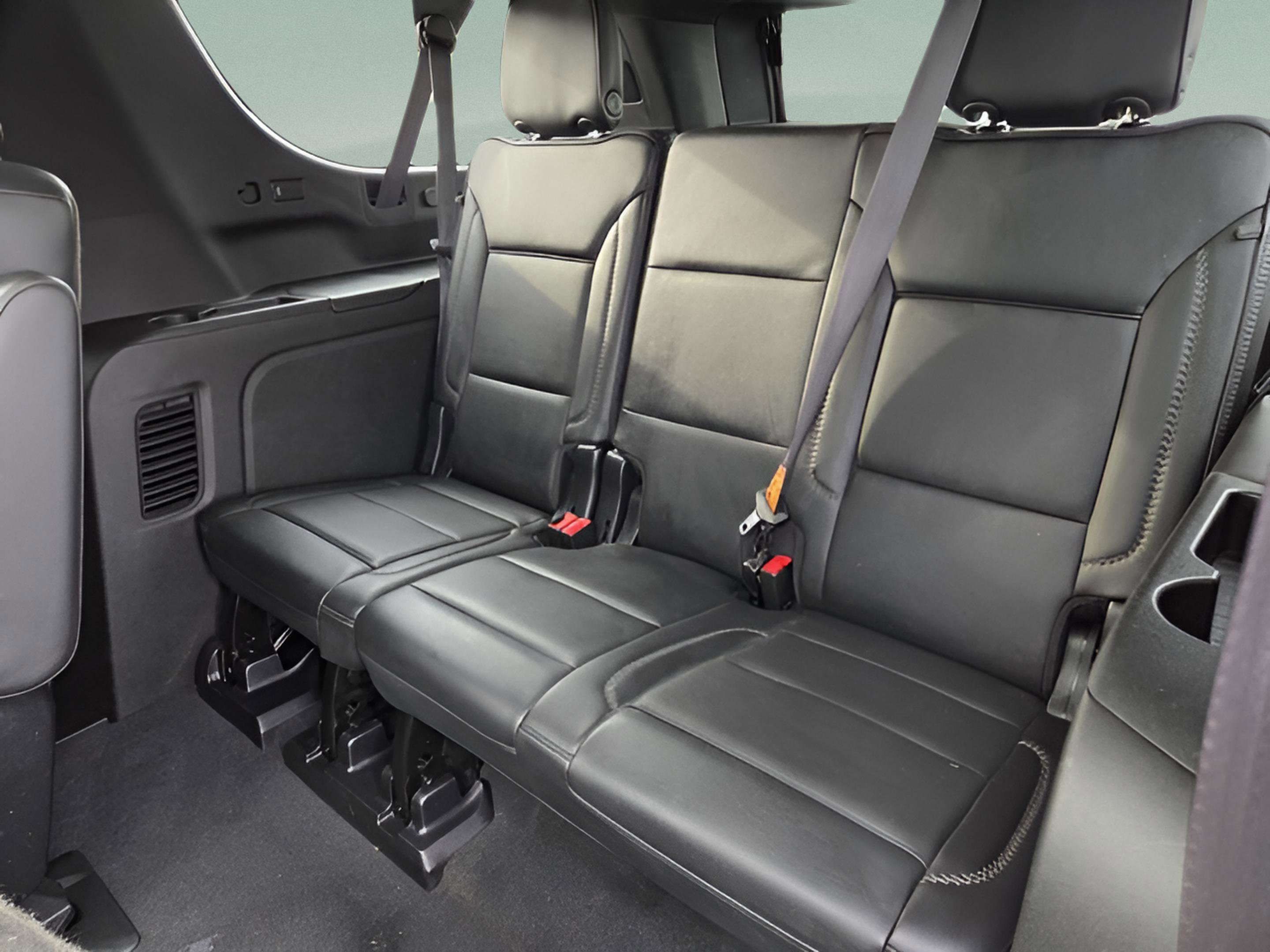 Used 2024 GMC Yukon XL Denali w/ Max Trailering Package image 9