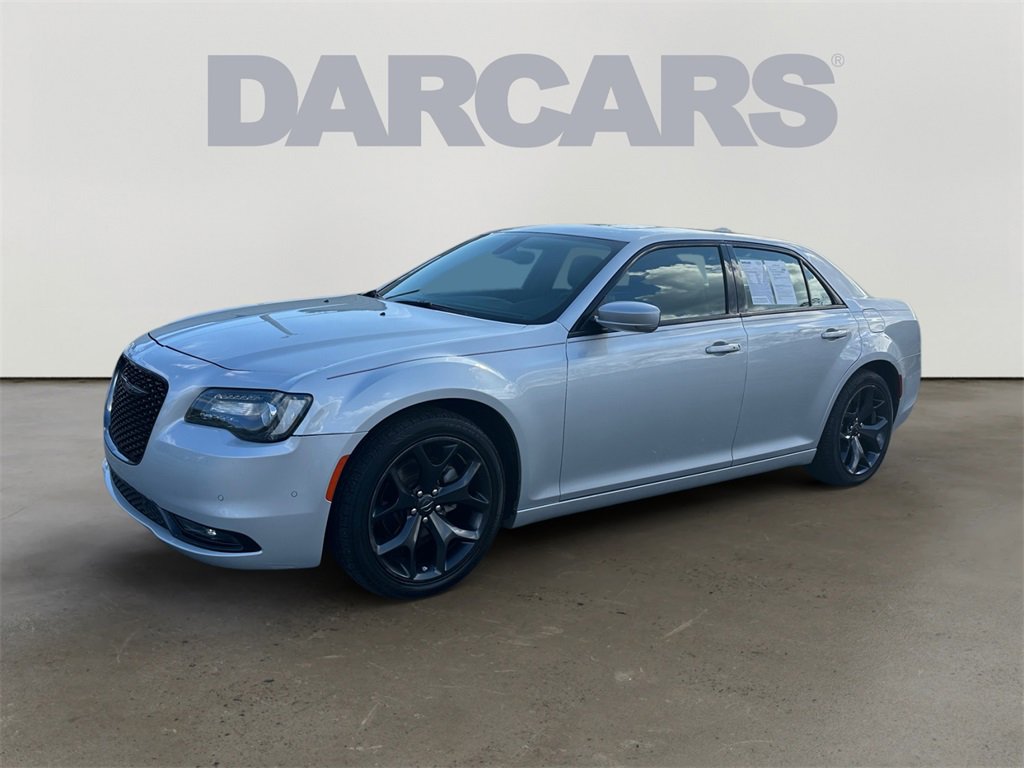 Used 2023 Chrysler 300 S image 3