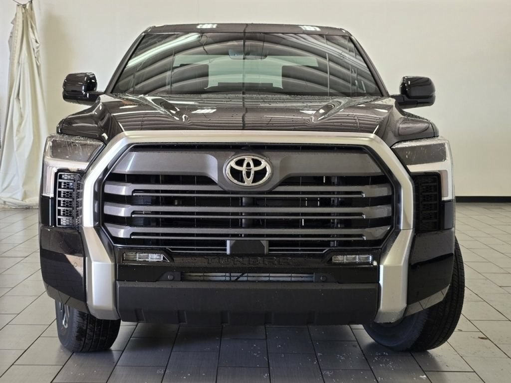 New 2026 Toyota Tundra Limited AWD/4WD image 12