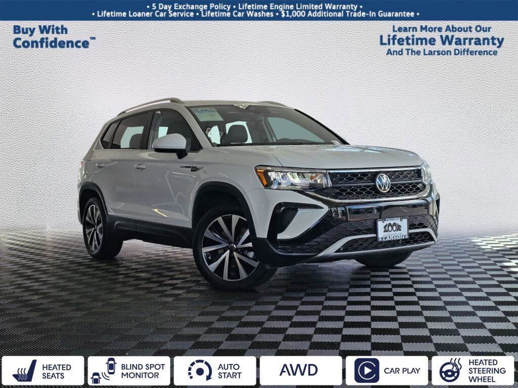 Used 2023 Volkswagen Taos SE w/ Panoramic Sunroof Package image 1
