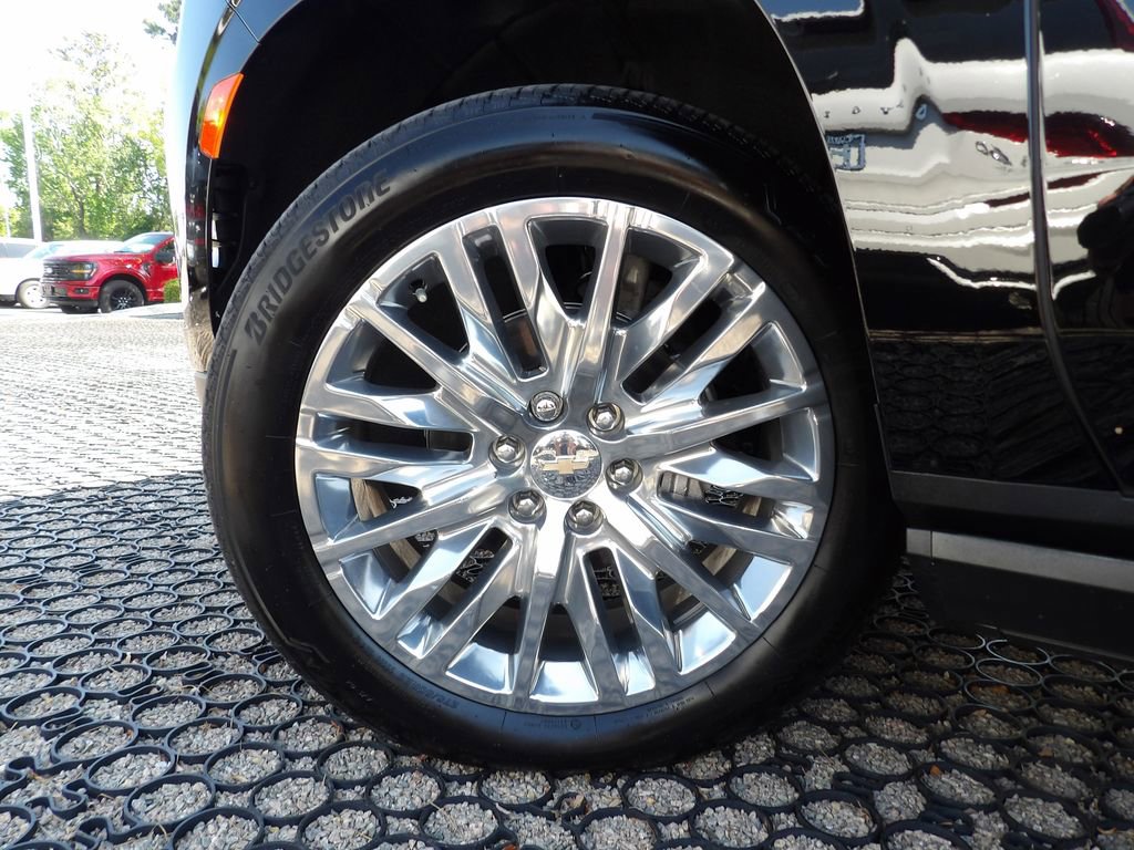 Used 2024 Chevrolet Tahoe Premier w/ Premium Package 2 AWD/4WD image 36