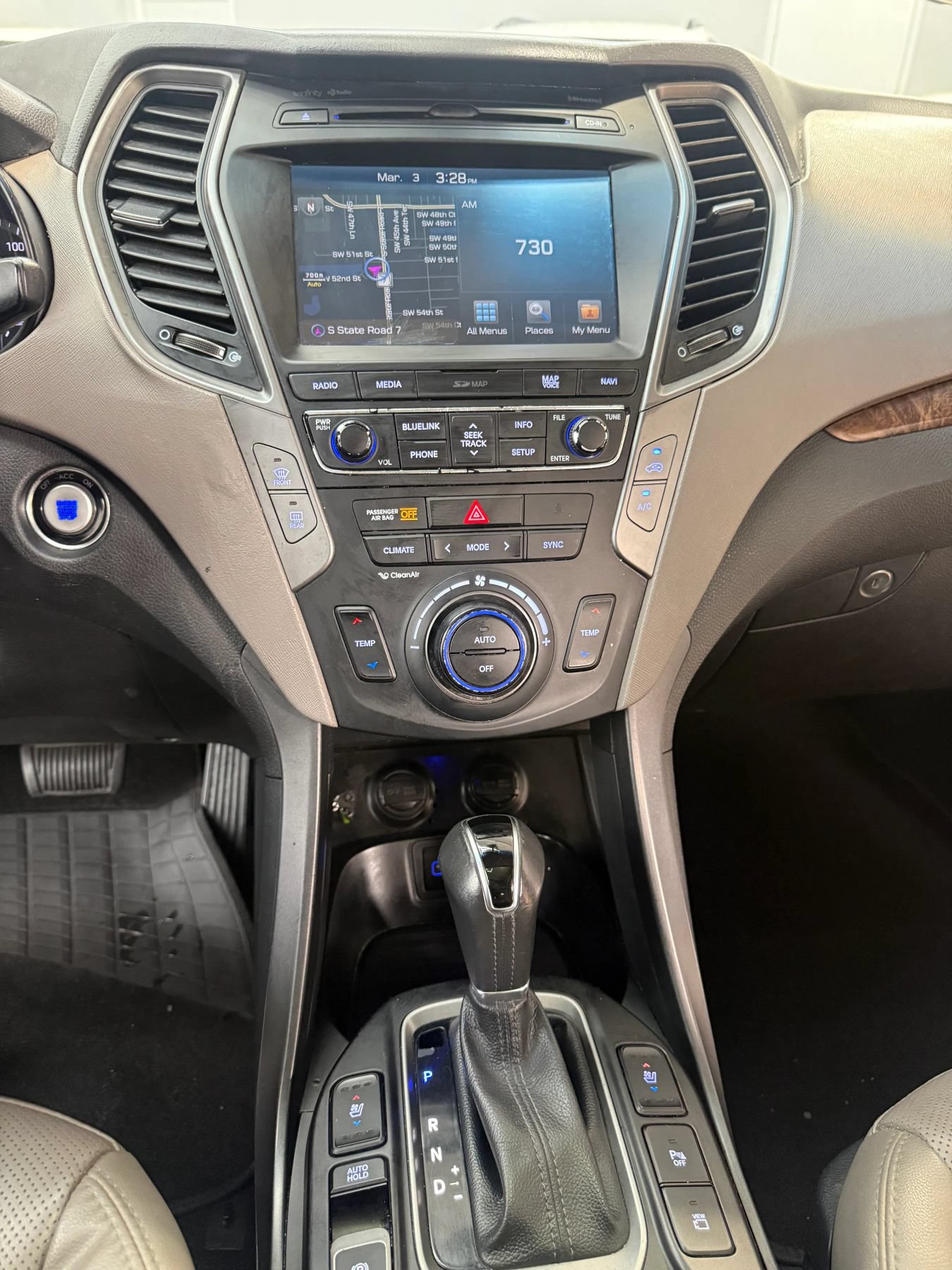 Used 2018 Hyundai Santa Fe Sport w/ 2.0T Ultimate Tech Package 05 AWD/4WD image 28