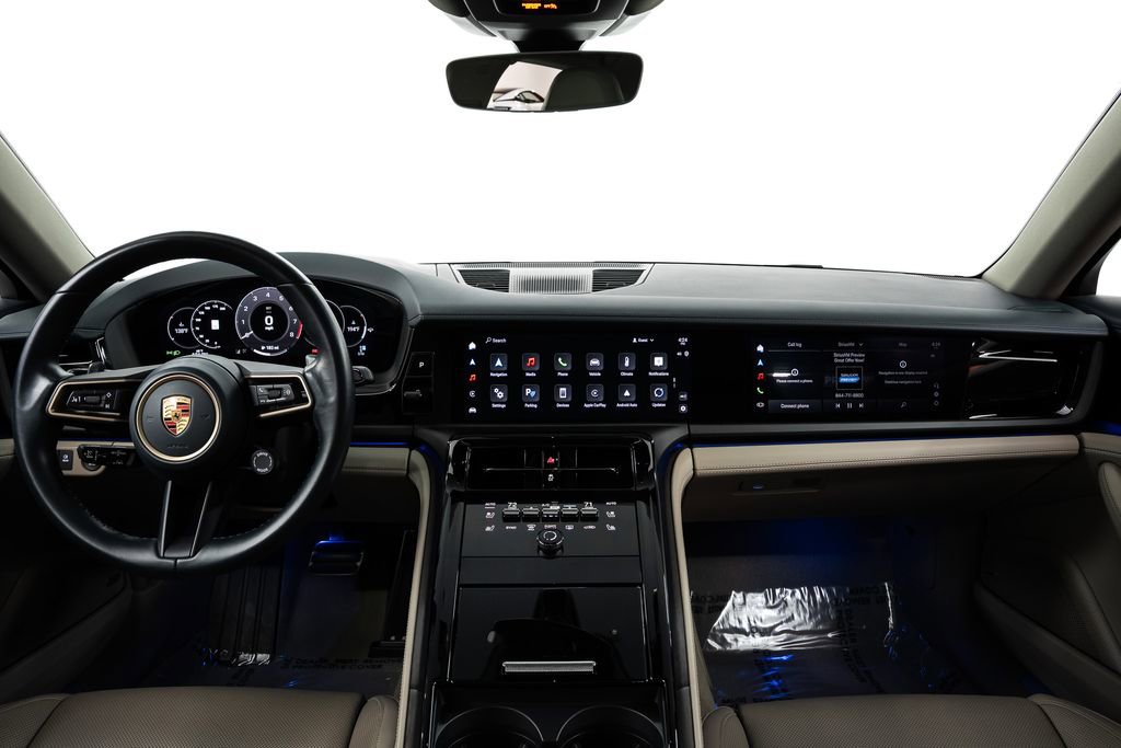 Used 2024 Porsche Panamera 4 image 25