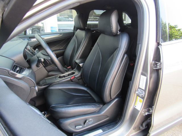 Used 2016 Lincoln MKC Premiere image 6