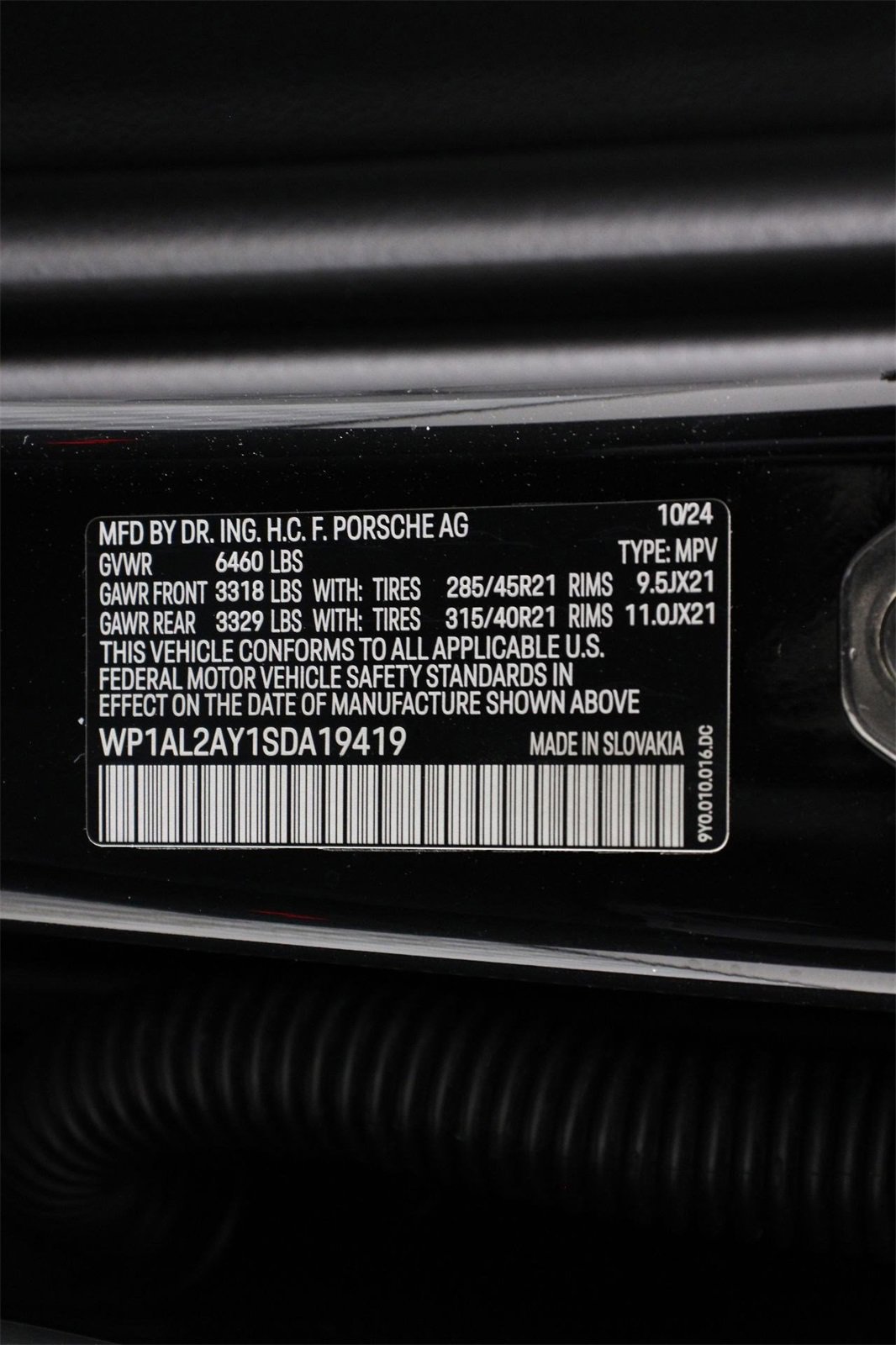 Used 2025 Porsche Cayenne S image 19