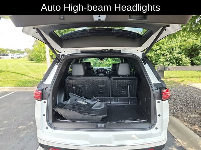 Used 2022 Chevrolet Traverse Premier w/ LPO, Floor Liner Package AWD/4WD image 33