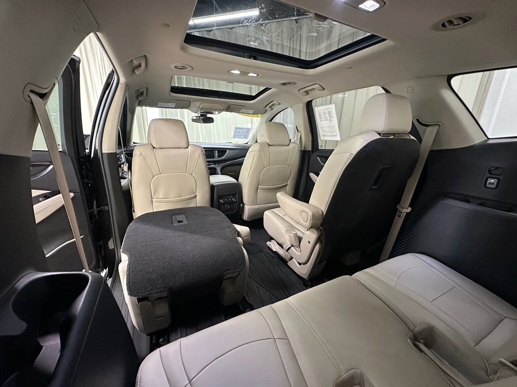 Used 2020 Buick Enclave Essence w/ Sport Touring Edition image 23